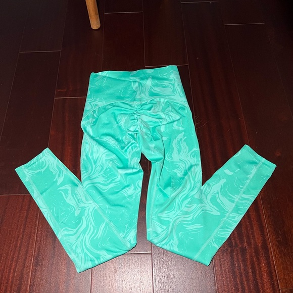 Gymshark Aqua Swirl Leggings - Picture 5 of 7